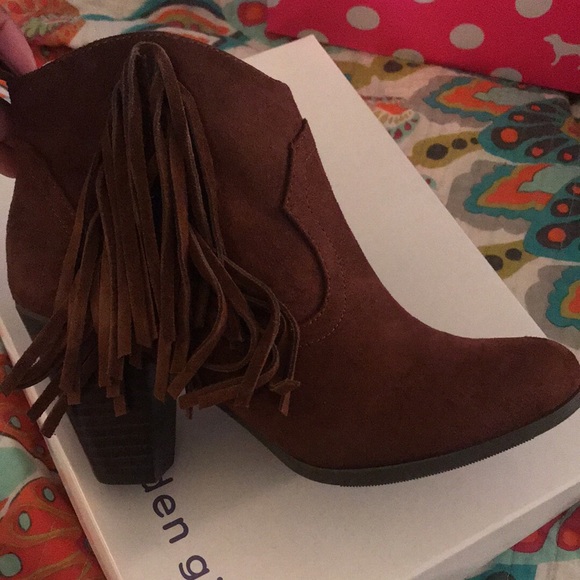 Wmns Booties - Picture 2 of 5